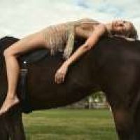 GALLOPING COUTURE